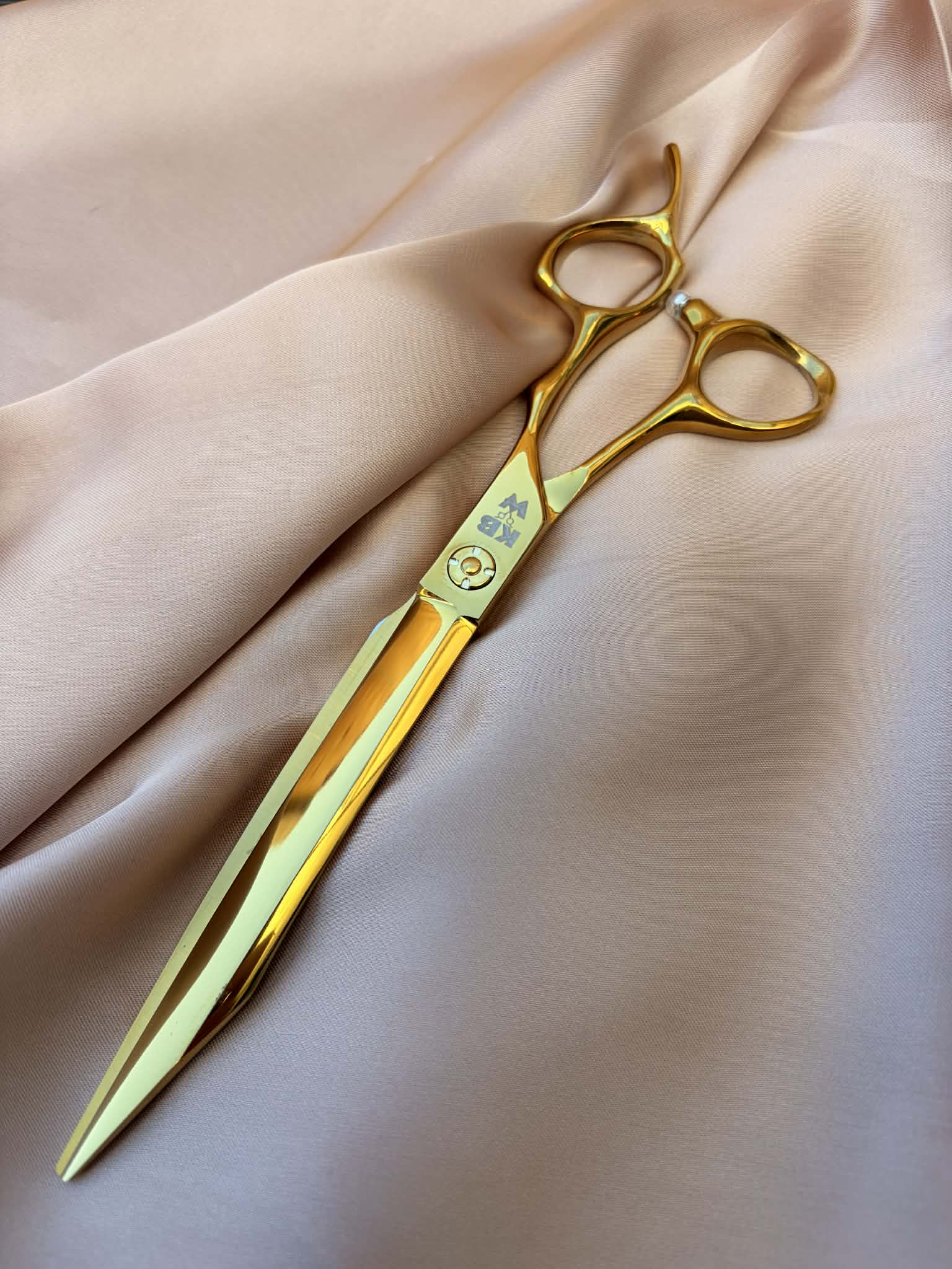 The MIDAS 7.5” Sword Straight (Right Hand)