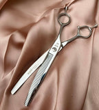 ‘KBW’ Reverso’ 2.0 Flip - Curved Fluffing scissor— 7” (Right Handed)