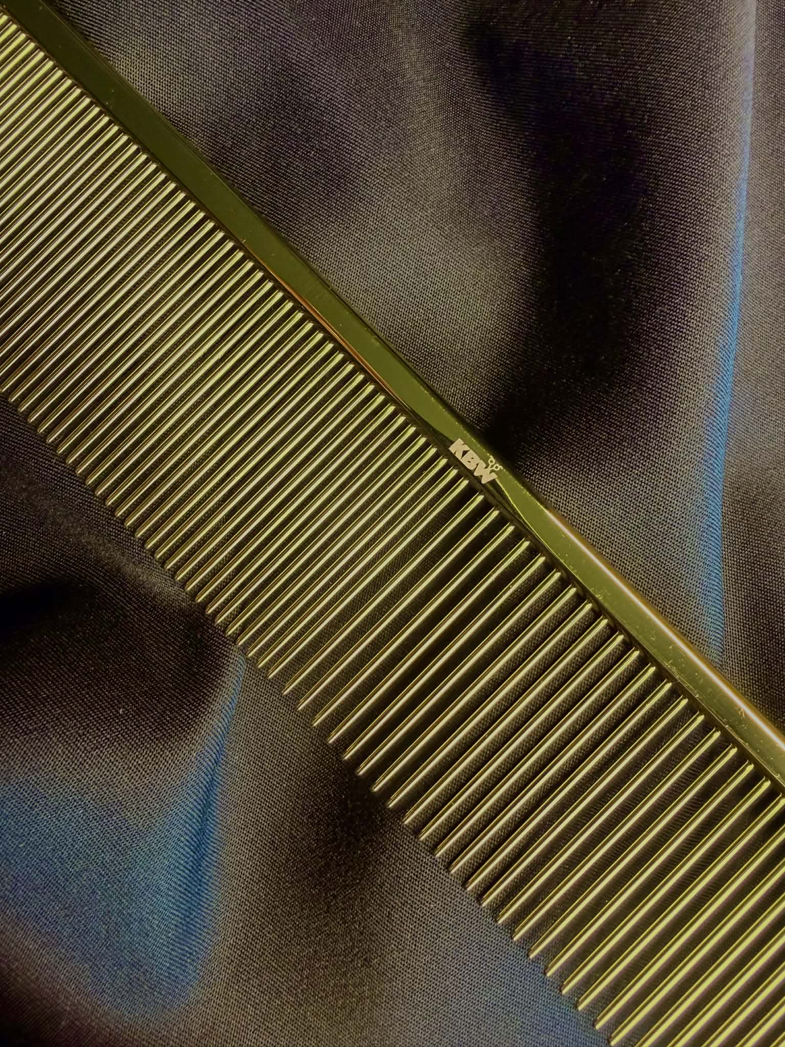'KBW'  All Rounder Comb - Gold