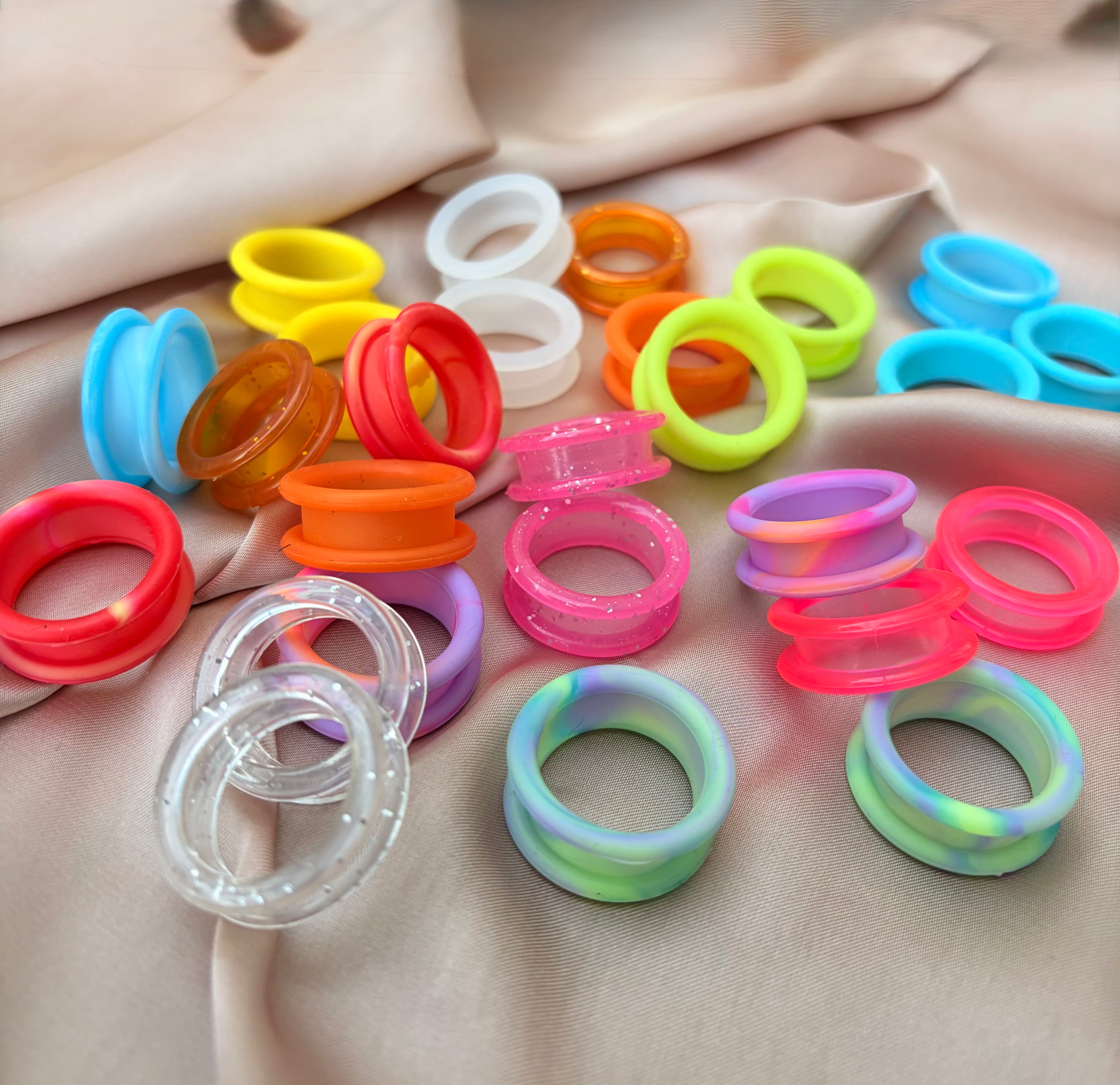 Scissor Finger Rings (soft silicone x2)