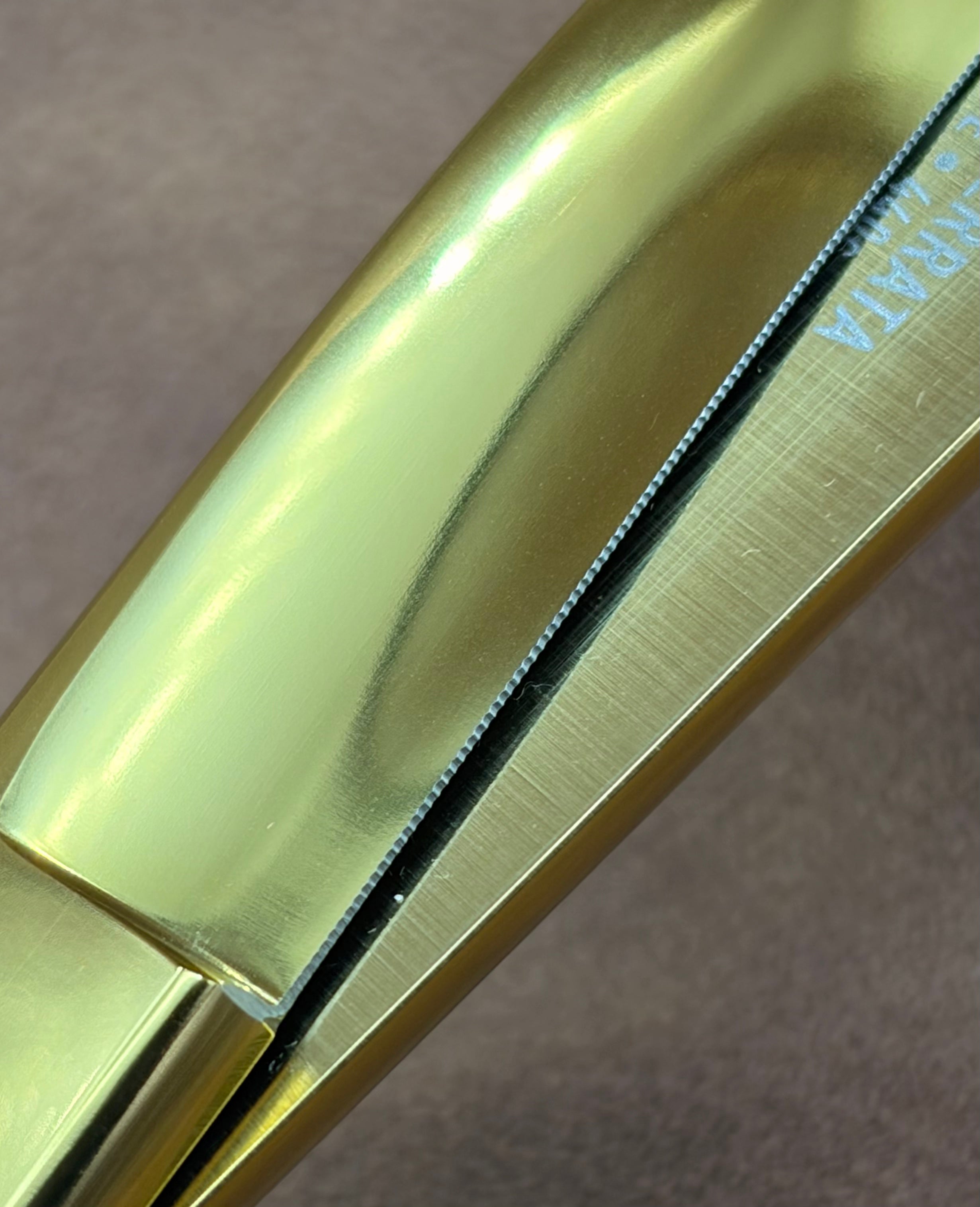 ‘KBW Aurum Serrata 7.5” Set & Scissor Portfolio (Right handed)