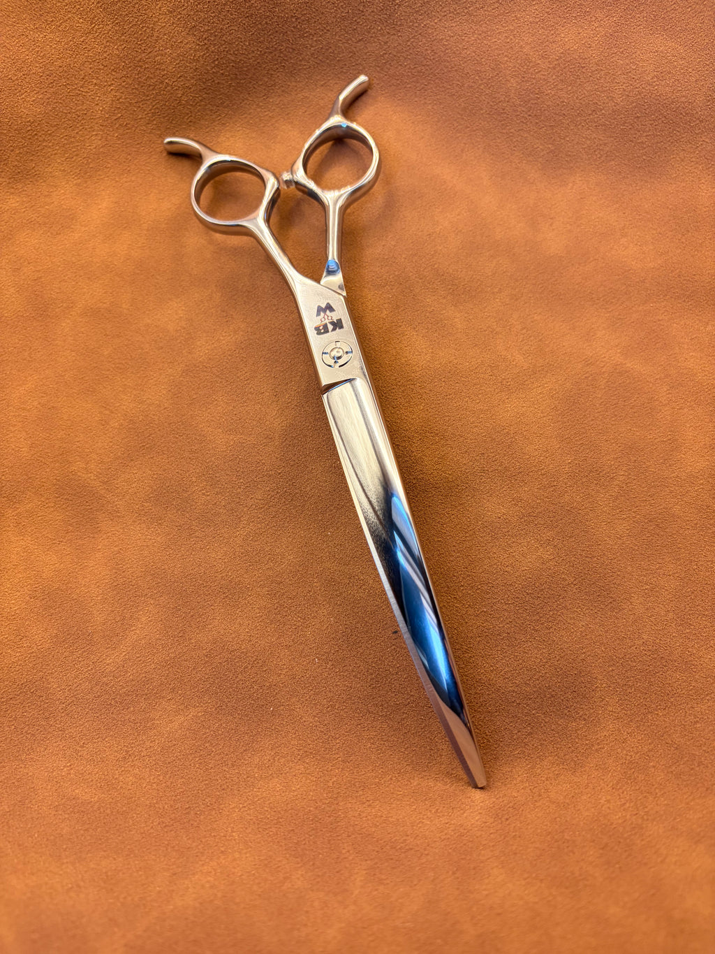 'Veluna Vellus' 7.5" Curved Scissor • Nano Serrated (Right Handed)