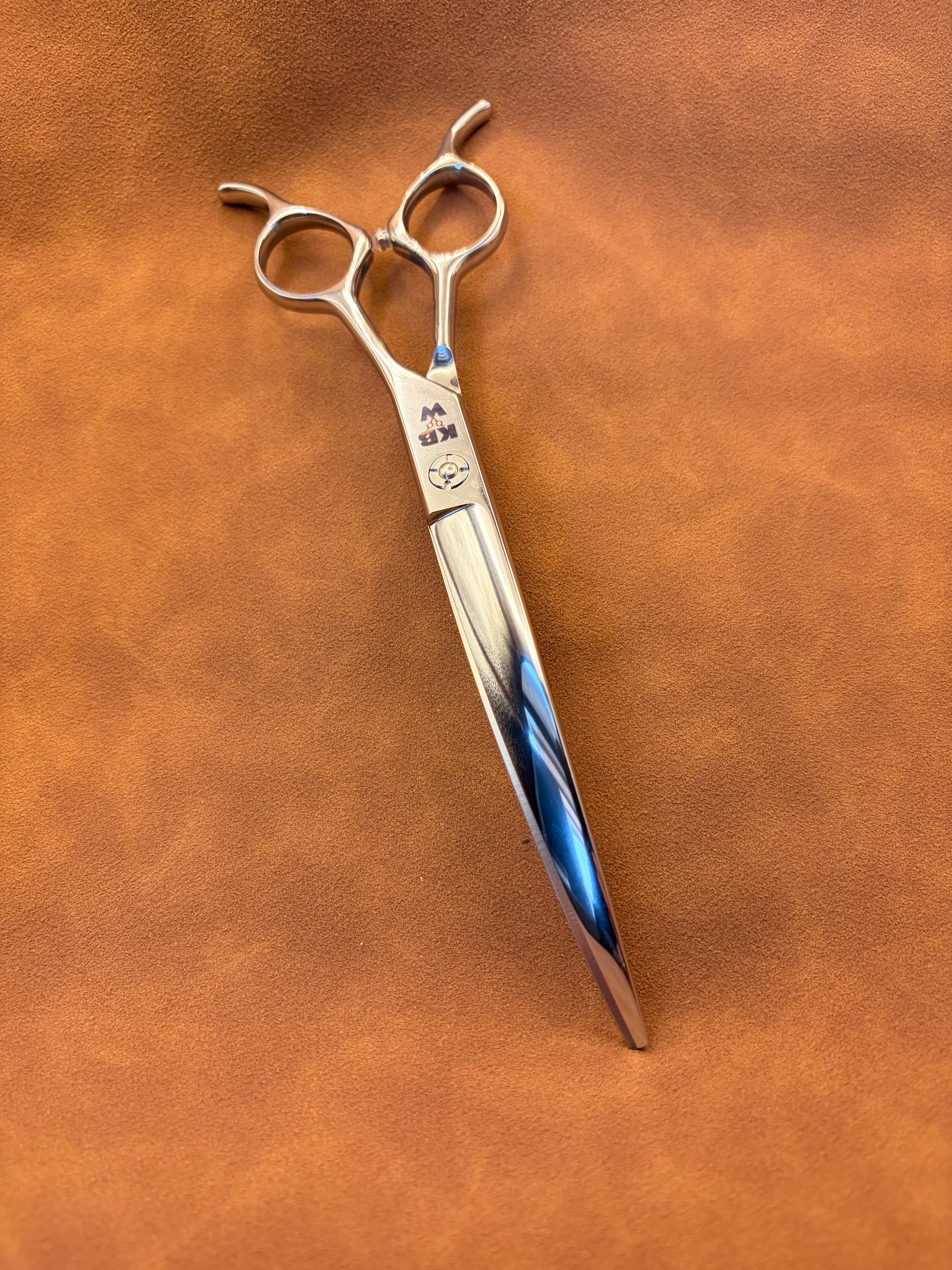 'Veluna Vellus' 7.5" Curved Scissor • Nano Serrated (Right Handed)