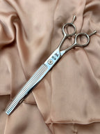 ‘KBW’ Reverso Flip - Straight Fluffing scissor— 7” (Right Handed)