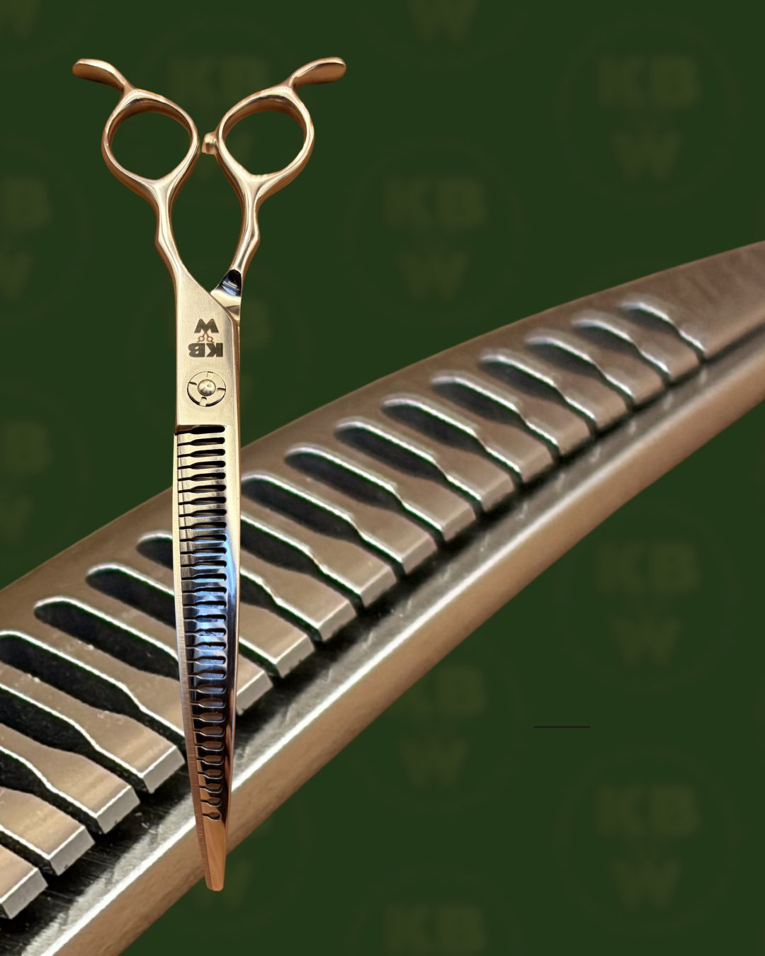 1. ‘KBW’ Venus: Narrow Waist Hybrid Chunker • Flip Curve • 7”