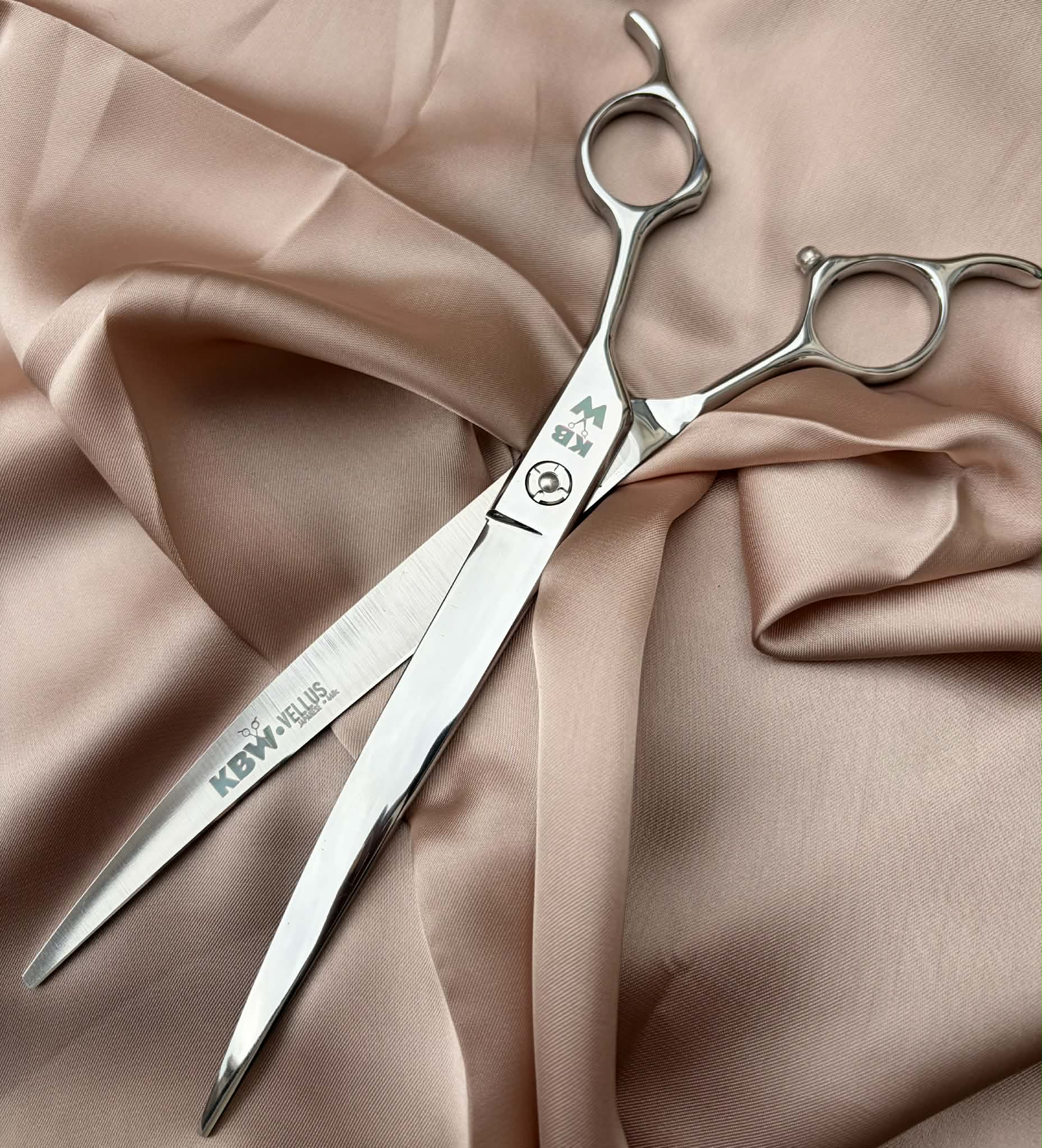 'Crescent Vellus' 8" Curve Scissor (Right Handed)